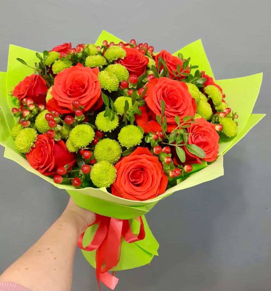 Букет цветов из: Хризантемы и Розы в Беломорске