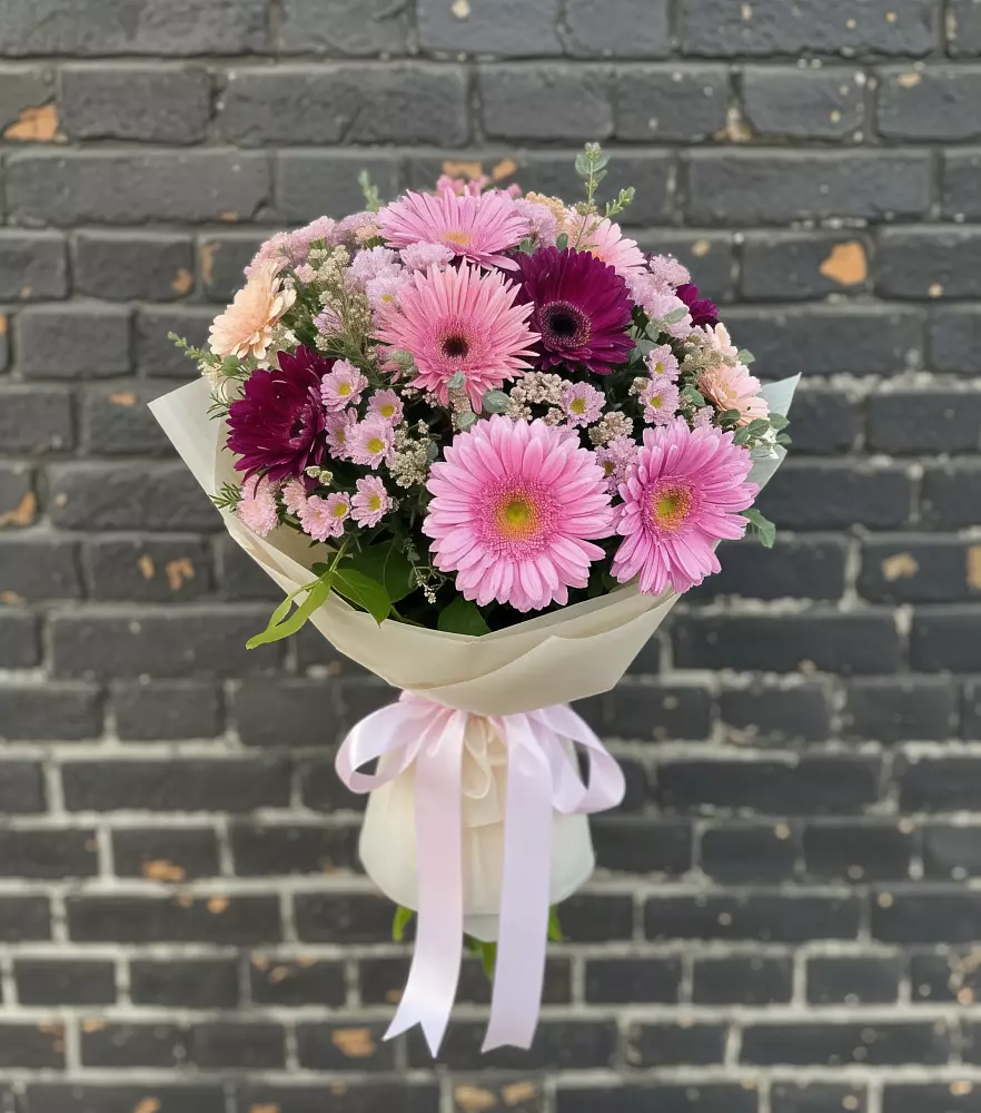Букет цветов из: Герберы и Хризантемы в Беломорске