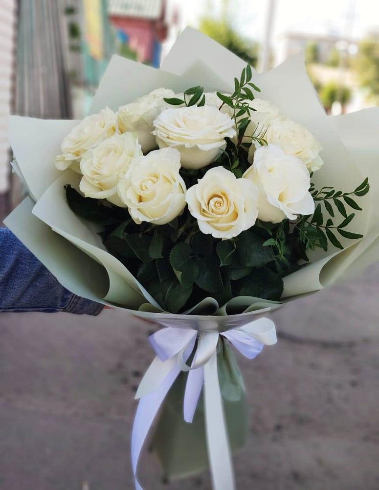 Букет Белые розы Проуд в Беломорске