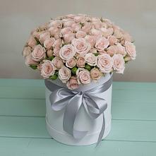 Цветочная композиция из Розы в шляпной коробке в Беломорске