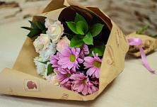 Букет цветов из:  Розы и Хризантемы #REPLACE_PRED# Беломорске