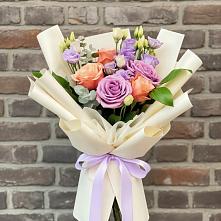 Букет цветов из:  Лизиантусы и Розы #REPLACE_PRED# Беломорске