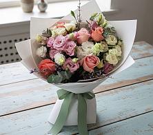 Букет цветов из:  Розы, Лизиантусы и Гвоздики в Беломорске