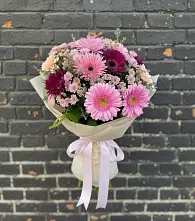 Букет цветов из:  Герберы и Хризантемы #REPLACE_PRED# Беломорске